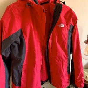 Women’s North Face tri-climate jacket. Size L